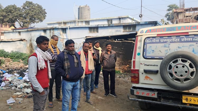 बाइक की ठोकर से मैट्रिक के एक छात्र की मौत, बाइक चालक जख्मी