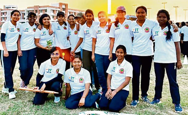 Gaya News : सीयूएसबी में गर्ल्स क्रिकेट लीग में एजुकेशन व एग्रीकल्चर विभाग की टीमों की जीत