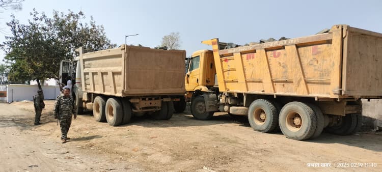 Giridih News :खनन विभाग ने पत्थर लदे तीन हाइवा किया जब्त