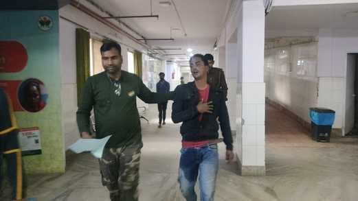 बाइक चोरी के आरोपी को भीड़ ने रंगेहाथ दबोचा, जमकर हुई धुनाई