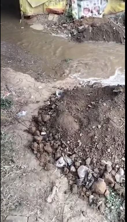 Jamshedpur News : अंडरग्राउंड केबलिंग के दौरान दूसरी बार फटा मानगो जलापूर्ति का पाइप, इन मुहल्लों में आज नहीं होगी पानी सप्लाई