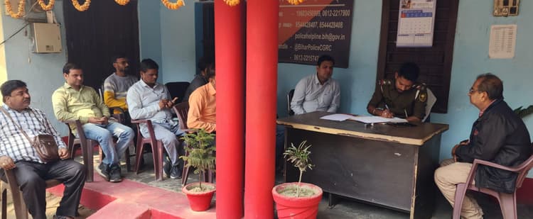 बड़ी मात्रा में कैश लाने या ले जाने के लिए पुलिस को करें सूचित