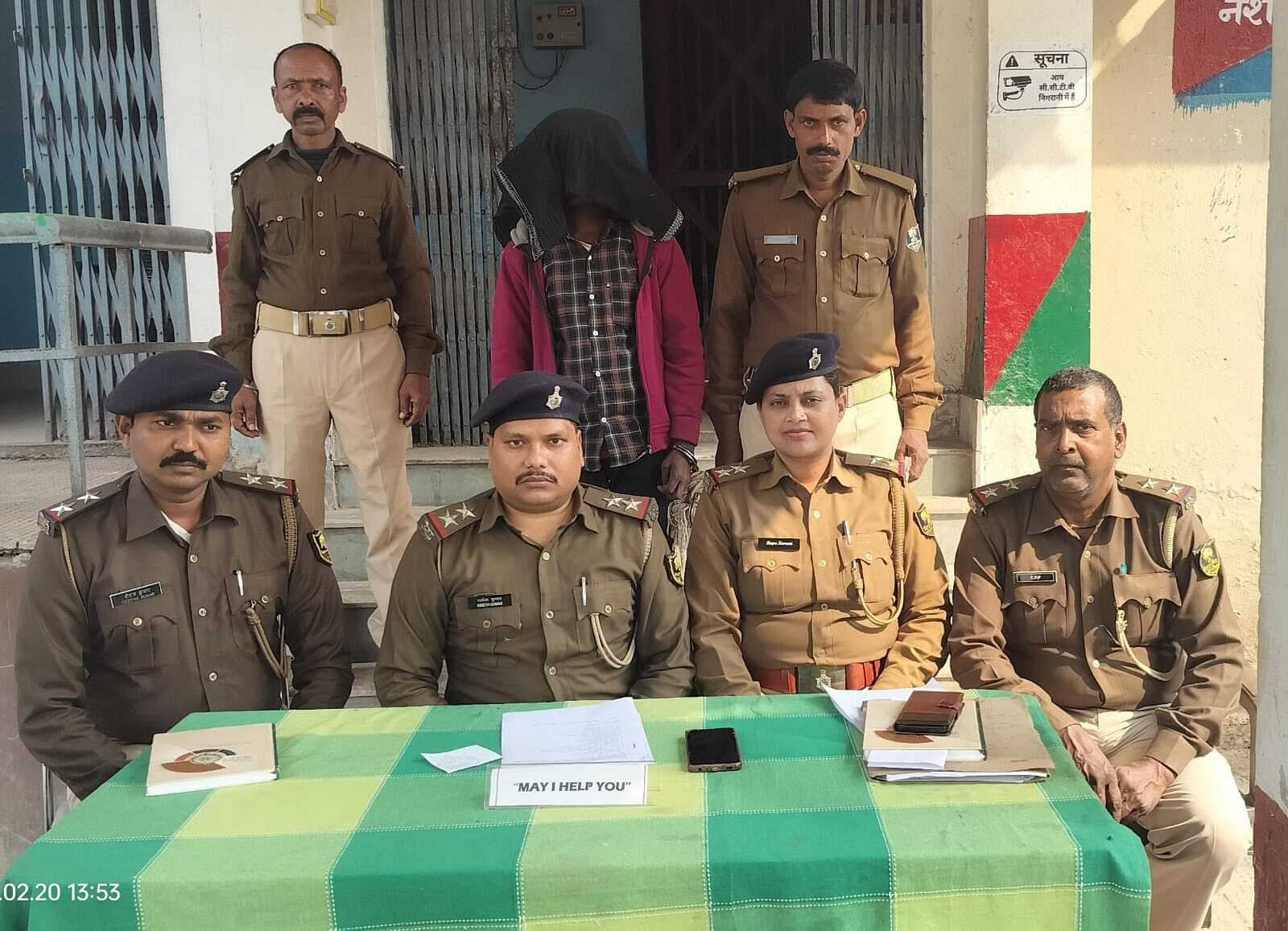 लूट व आर्म्स एक्ट का अभियुक्त गिरफ्तार