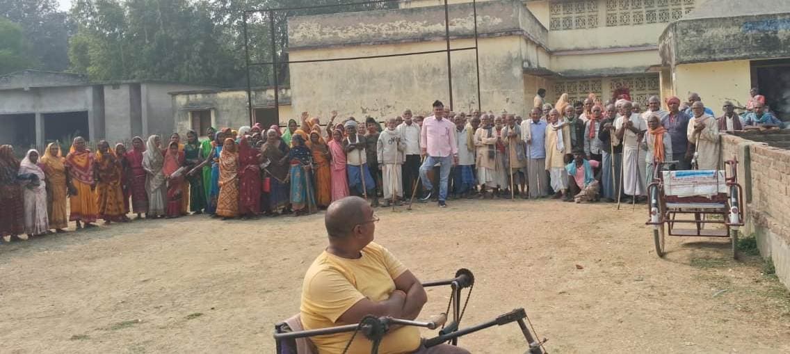 वृद्ध व दिव्यांगों की मांगों को पूरा कराकर रहेंगे