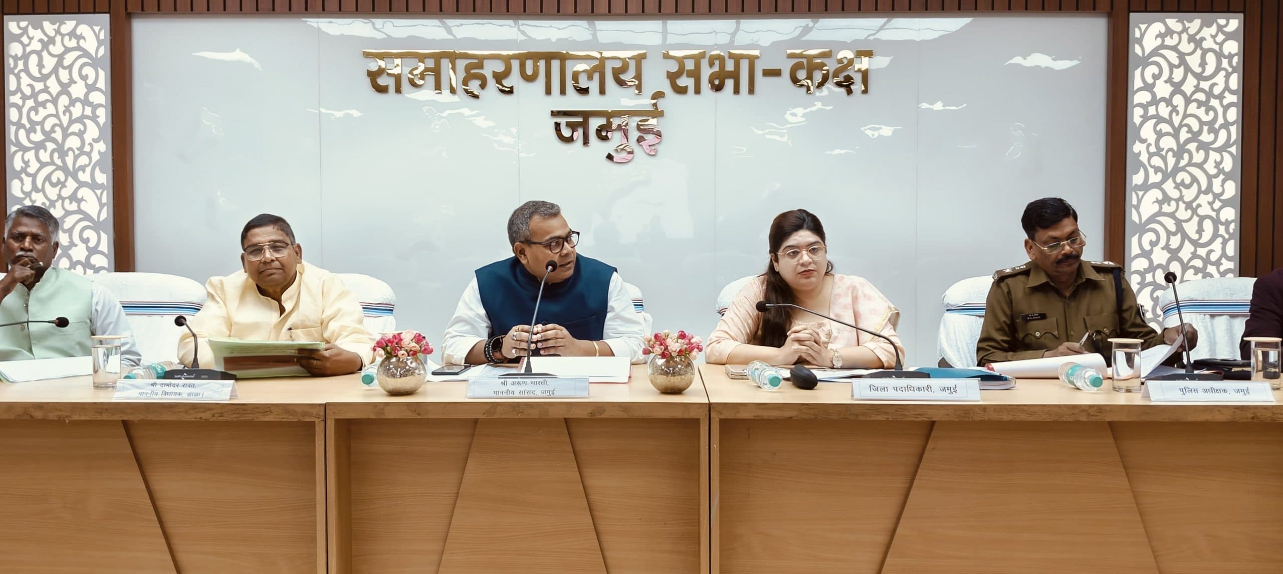 सड़क हादसों को रोकने के लिए निरंतर जागरूकता अभियान चलाएं - सांसद