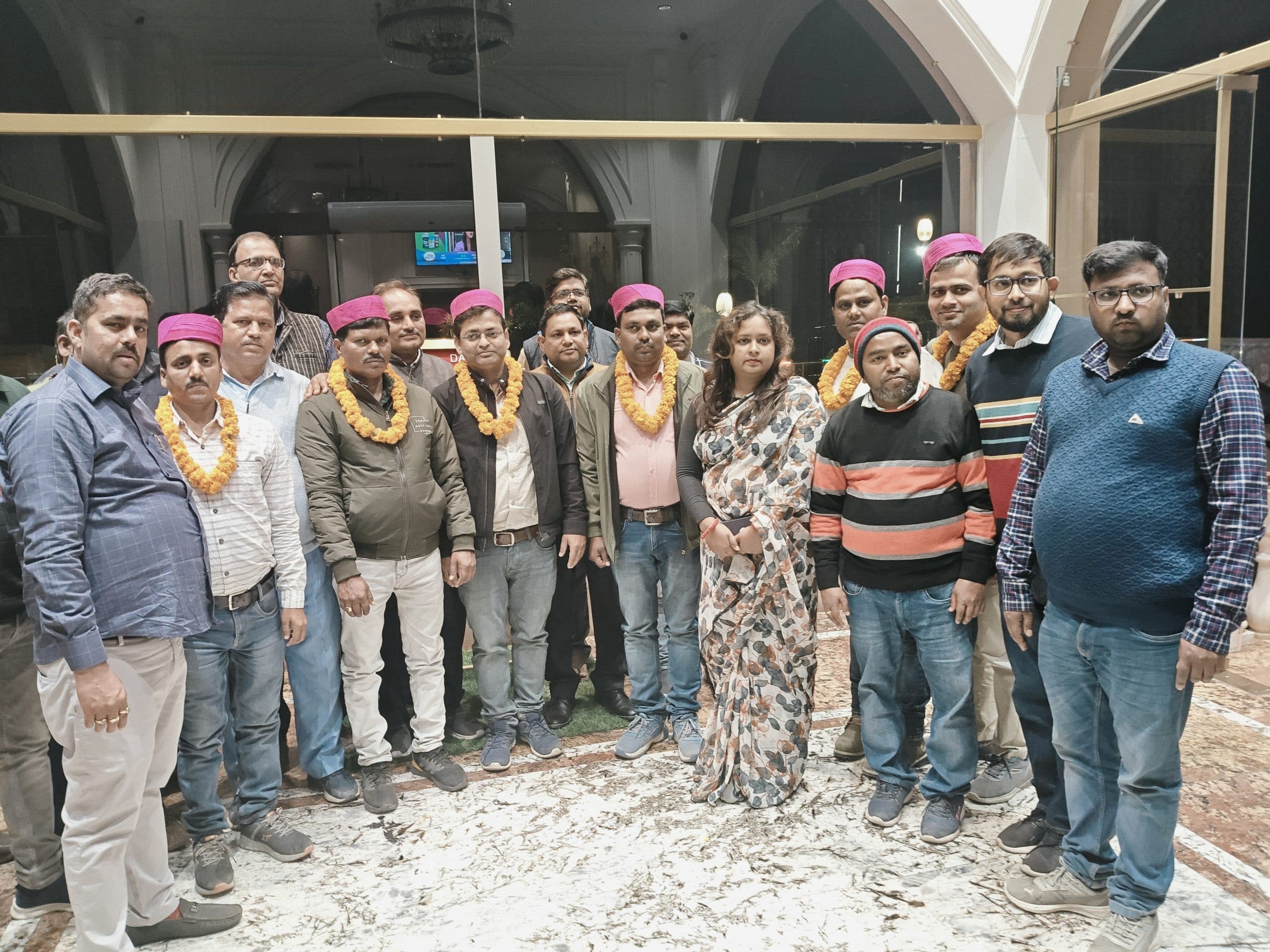 Madhubani News : छह कनीय अभियंताओं को दी विदाई