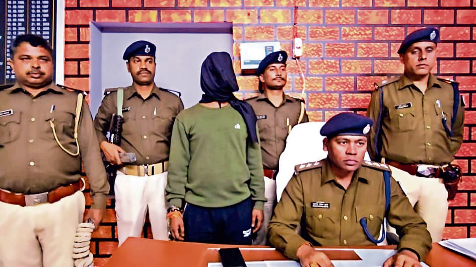 Gopalganj News  : जेल में बंद पेशेवर अपराधियों को सजा दिलाने के लिए ट्रायल शुरू, फरार अपराधियों को सरेंडर करने के लिए पुलिस ने दिया है अल्टीमेटम