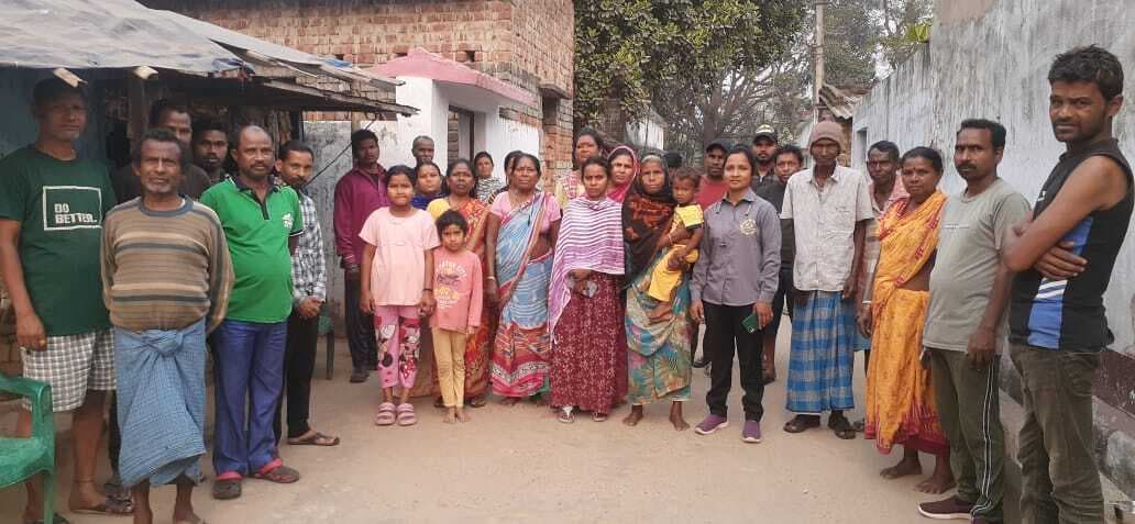 East Singhbhum News : हरिजन, मुस्लिम और सबरों का नहीं बन रहा जाति व आवासीय प्रमाण पत्र, सुविधाओं से वंचित