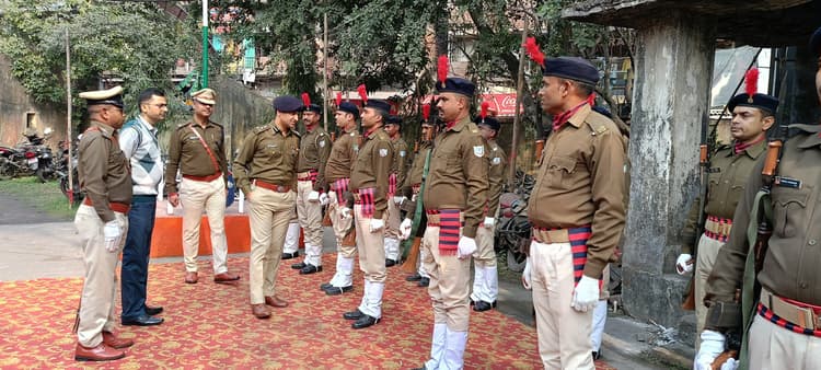 Dhanbad News: डीआइजी ने अपराध रोकने का दिया निर्देश