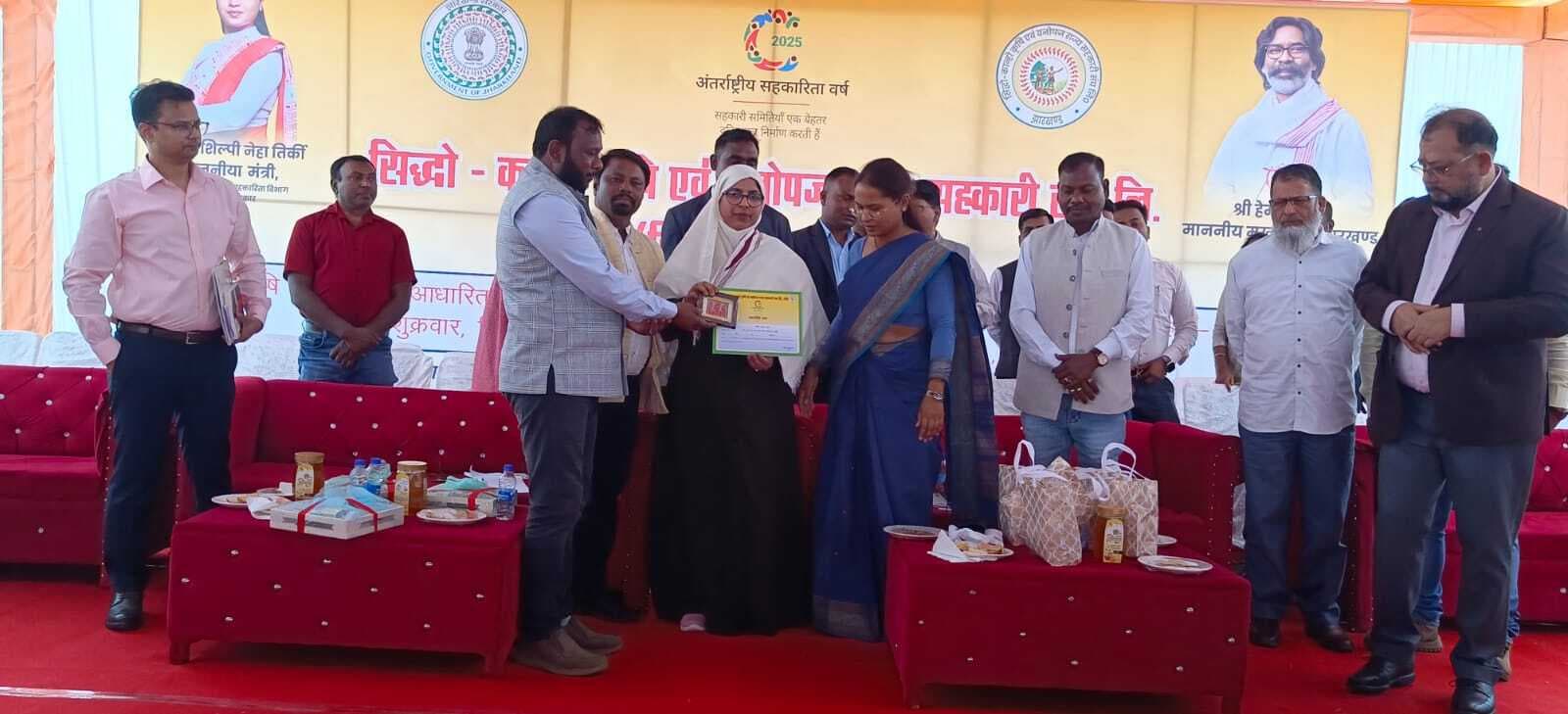 किसानों की सहायता करेगी सरकार : शिल्पी