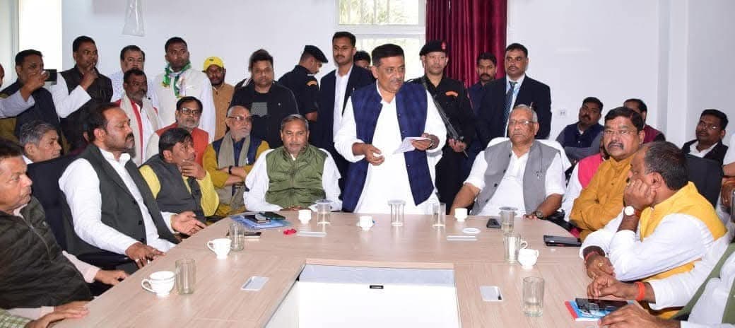 जदयू कार्यकारी राष्ट्रीय अध्यक्ष ने कार्यकर्ताओं के साथ की बैठक