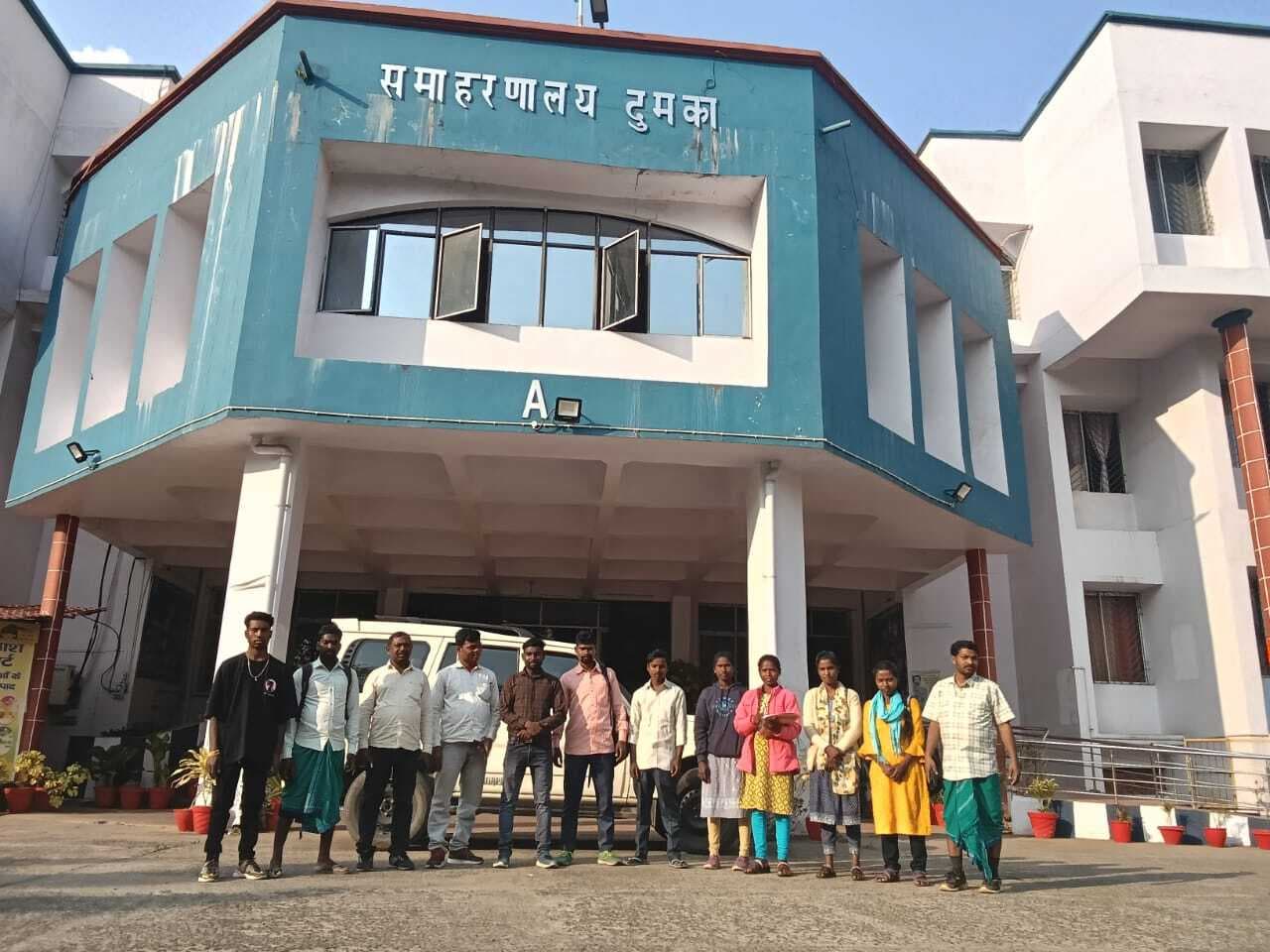 संताली को अनुच्छेद-345 के तहत राज्य के प्रथम राजभाषा बनाने की मांग