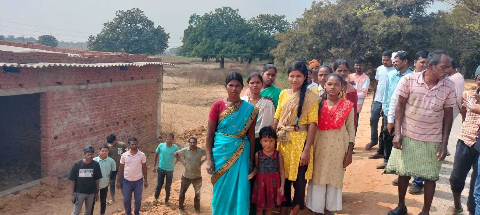 रैयतों की सहमति के बगैर लोदमदाग में सड़क चौड़ीकरण कार्य