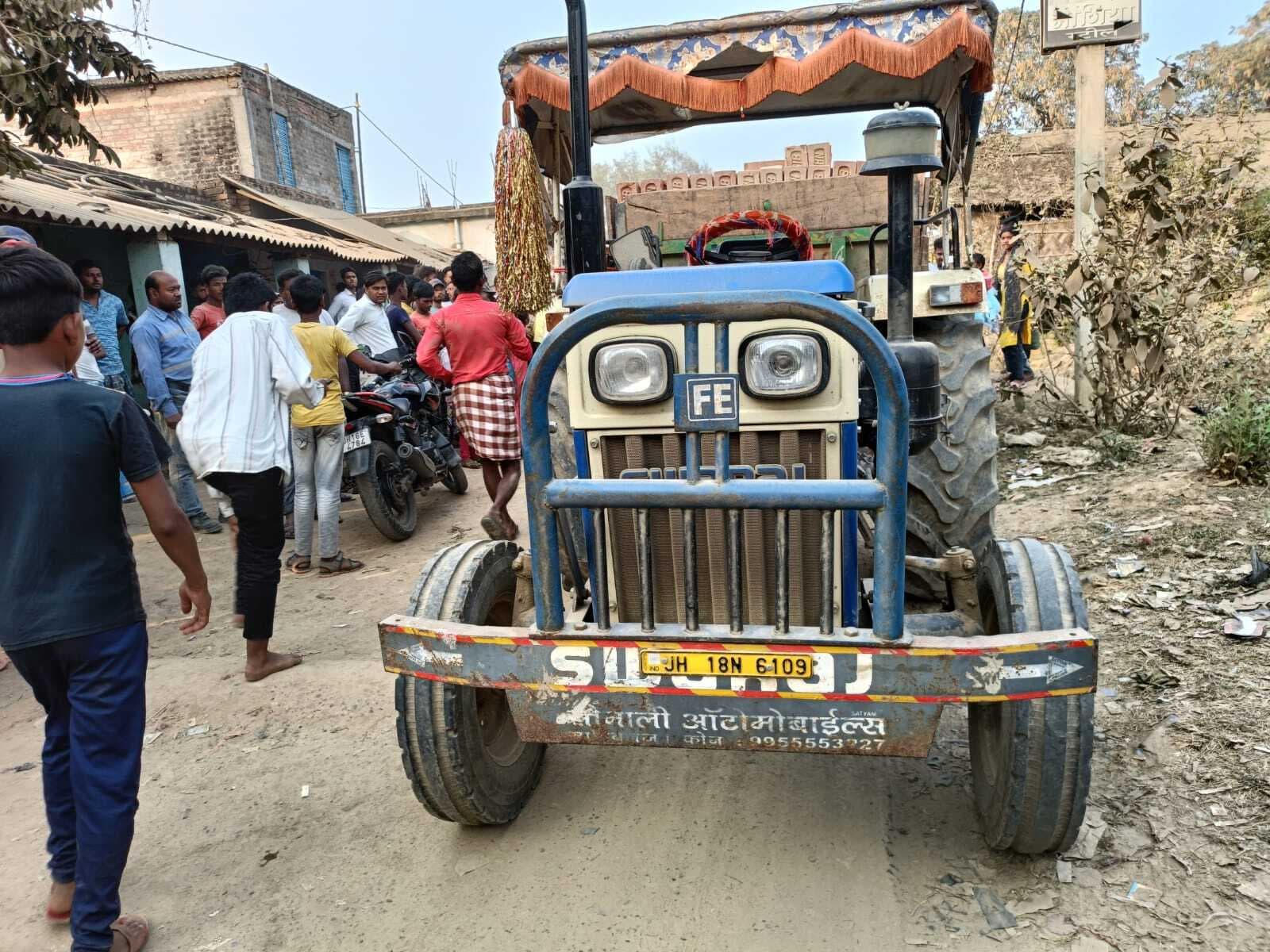 ट्रैक्टर की चपेट में आने से नौ वर्षीय बच्ची की मौत,