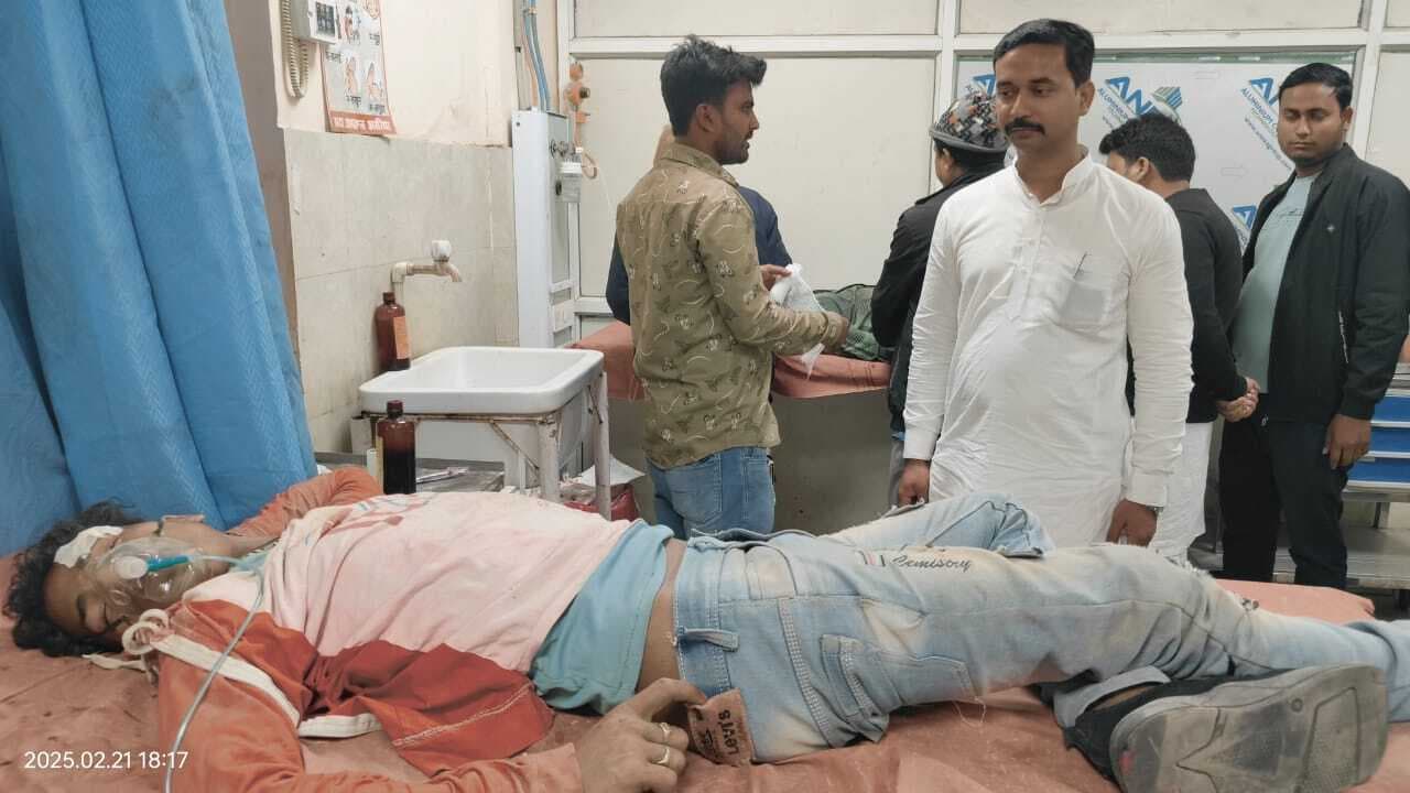 दो बाइकों की टक्कर में एक की मौत, तीन घायल