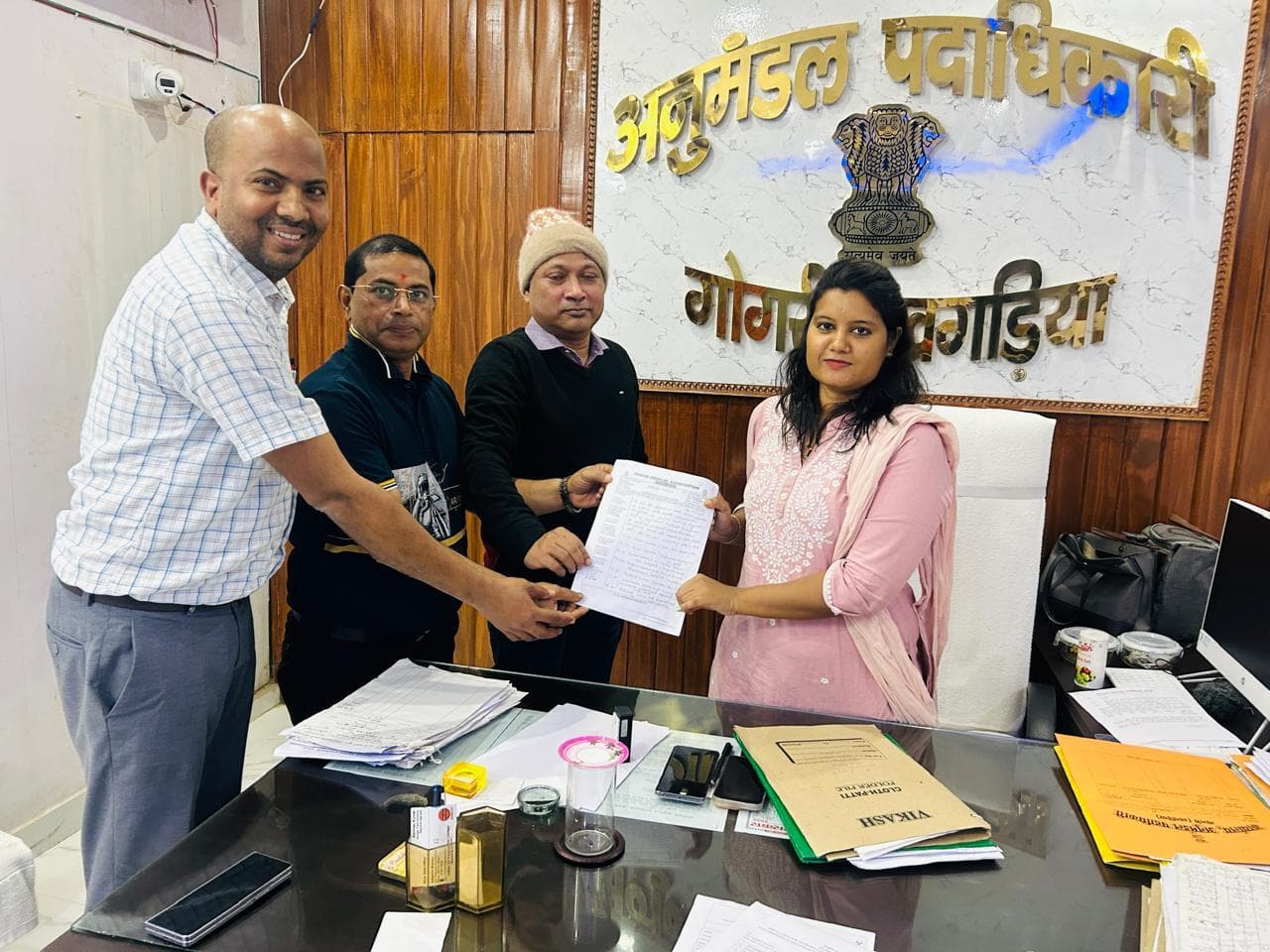 आईएमए ने एसडीओ को सौंपी मान्यता प्राप्त हॉस्पिटल व चिकित्सकों की सूची