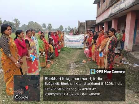 ग्राम संगठन की महिलाओं को दिया गया प्रशिक्षण