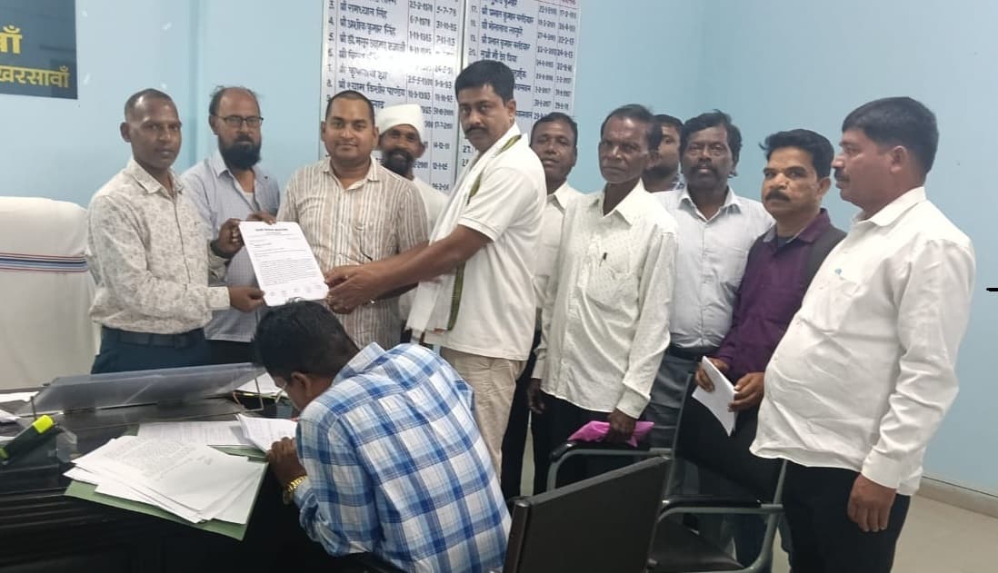 Seraikela News : मुंडा, मानकी, ग्राम प्रधानों को शक्ति देकर पेसा कानून लागू करे सरकार