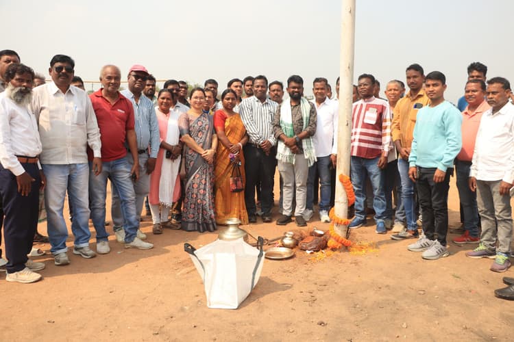 Jamshedpur news. करनडीह में जयपाल सिंह मुंडा स्टेडियम का पुनः शिलान्यास, 90 करोड़ की लागत से होगा निर्माण