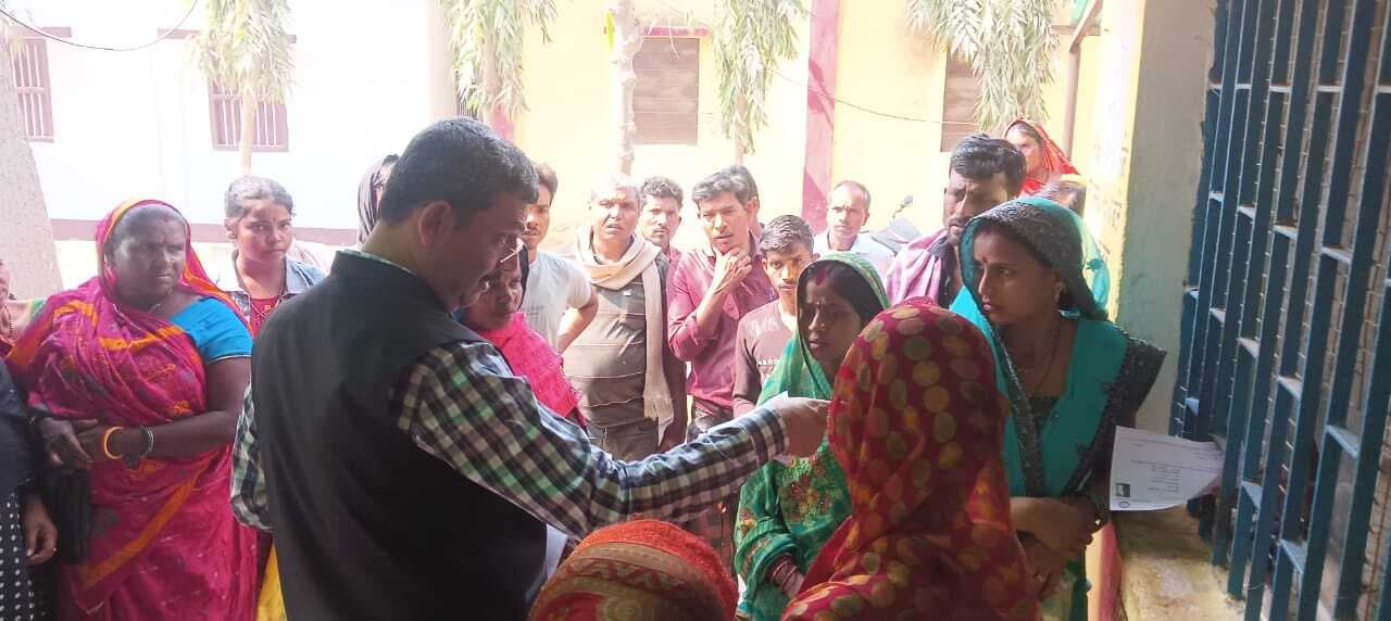 सदर एसडीओ ने प्रखंड कार्यालय का लिया जायजा