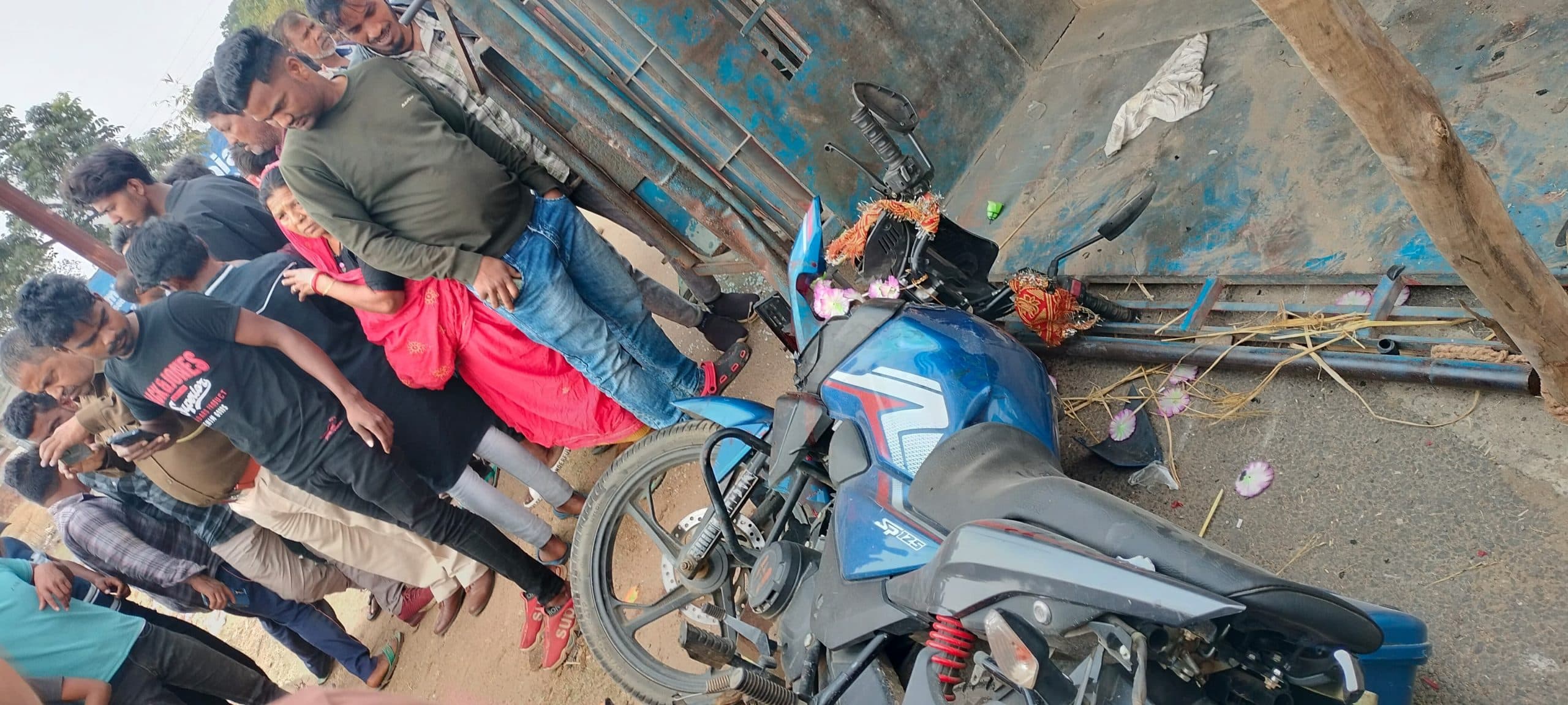 जगदीशपुर में ऑटो-बाइक की टक्कर, युवक की मौत