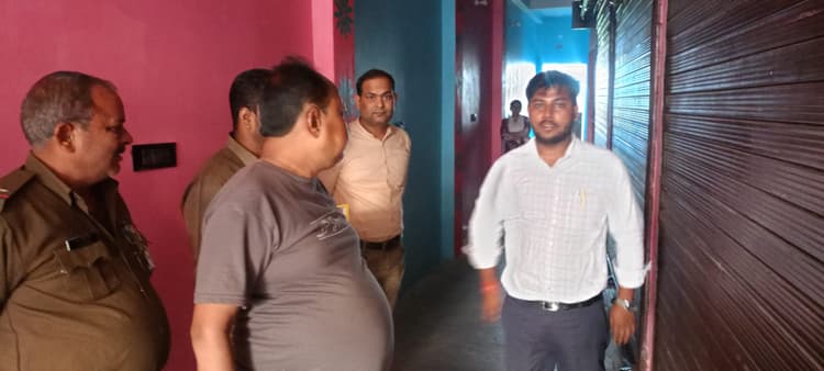 दूसरे दिन भी श्री राधा अल्ट्रासाउंड केंद्र रहा बंद, वापस लौटे निरीक्षण दल