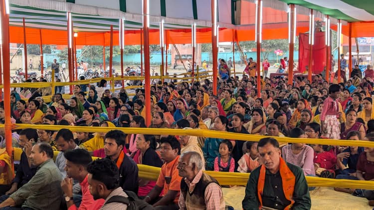 राम कथा के श्रवण से जीवों को मिलता है परम सुख : कथावाचक