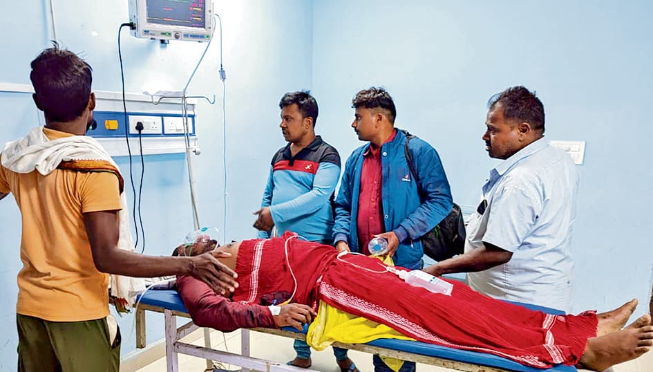 Bhojpur News : साली को परीक्षा दिला लौट रहे जीजा की सड़क हादसे में मौत, दो घायल