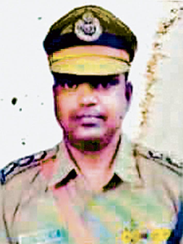 सेना में नौकरी का झांसा देकर ठगी पुलिस ने दबोचा फर्जी अधिकारी को