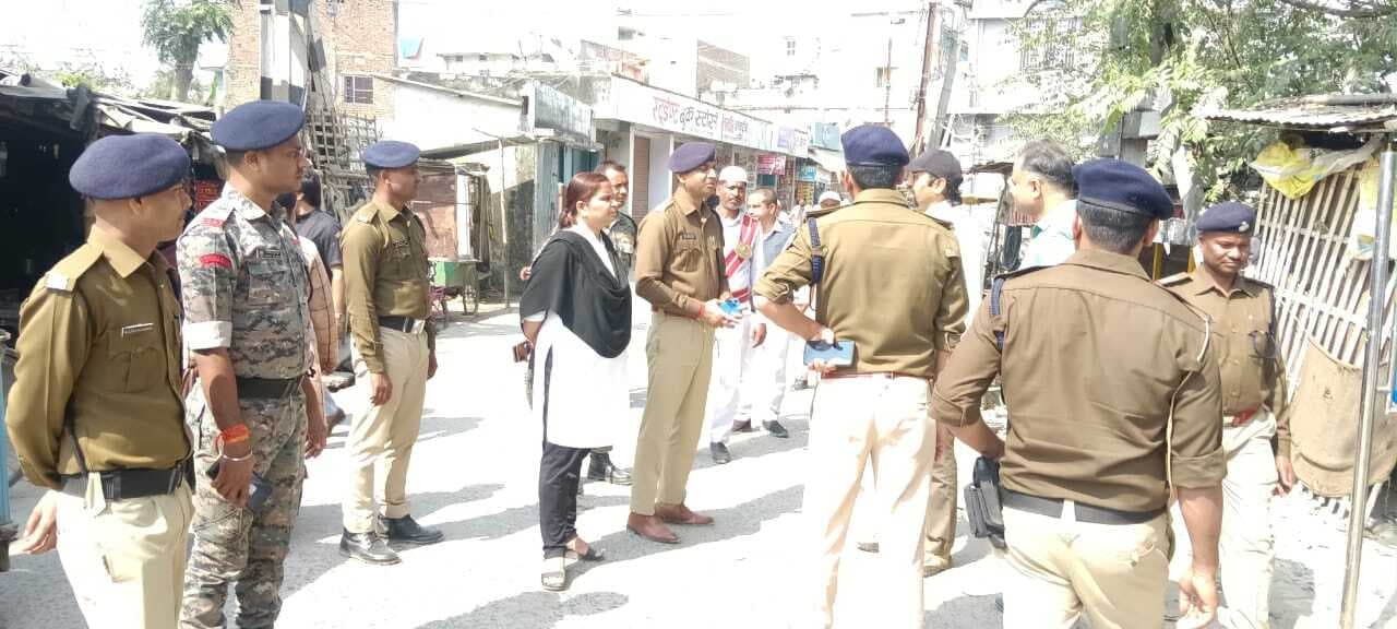 डीआरएम ने 32 व 33 नंबर रेल गुमटी पर लगने वाले जाम से निजात के लिए दिये दिशा निर्देश