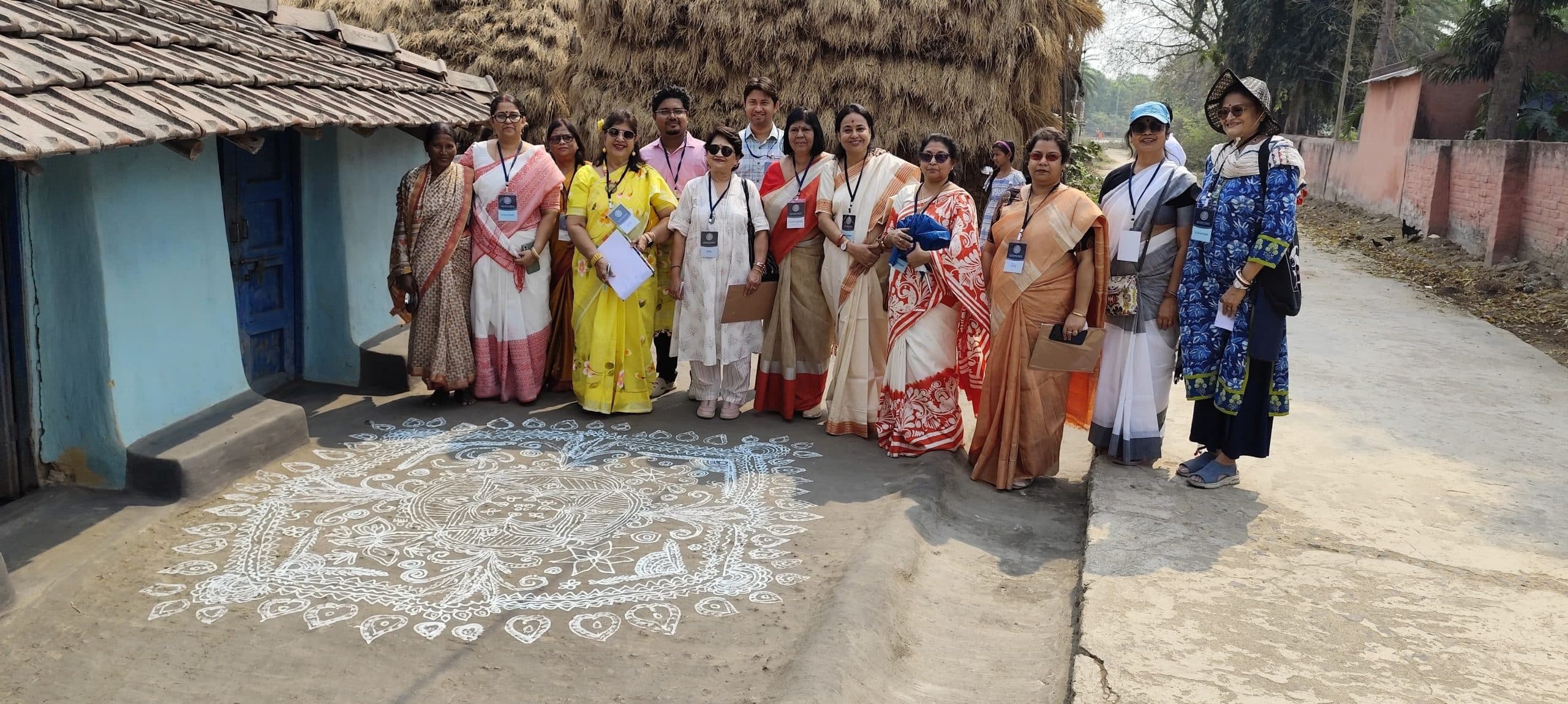 East singhbhum News : अल्पना में पायरागुड़ी की बेबी, पुतड़ू की लक्ष्मी व दारीसाई की सरला अव्वल