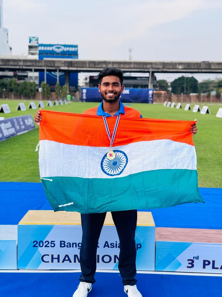 Bokaro News : बोकारो के गोल्डी मिश्रा ने एशिया कप में जीता गोल्ड