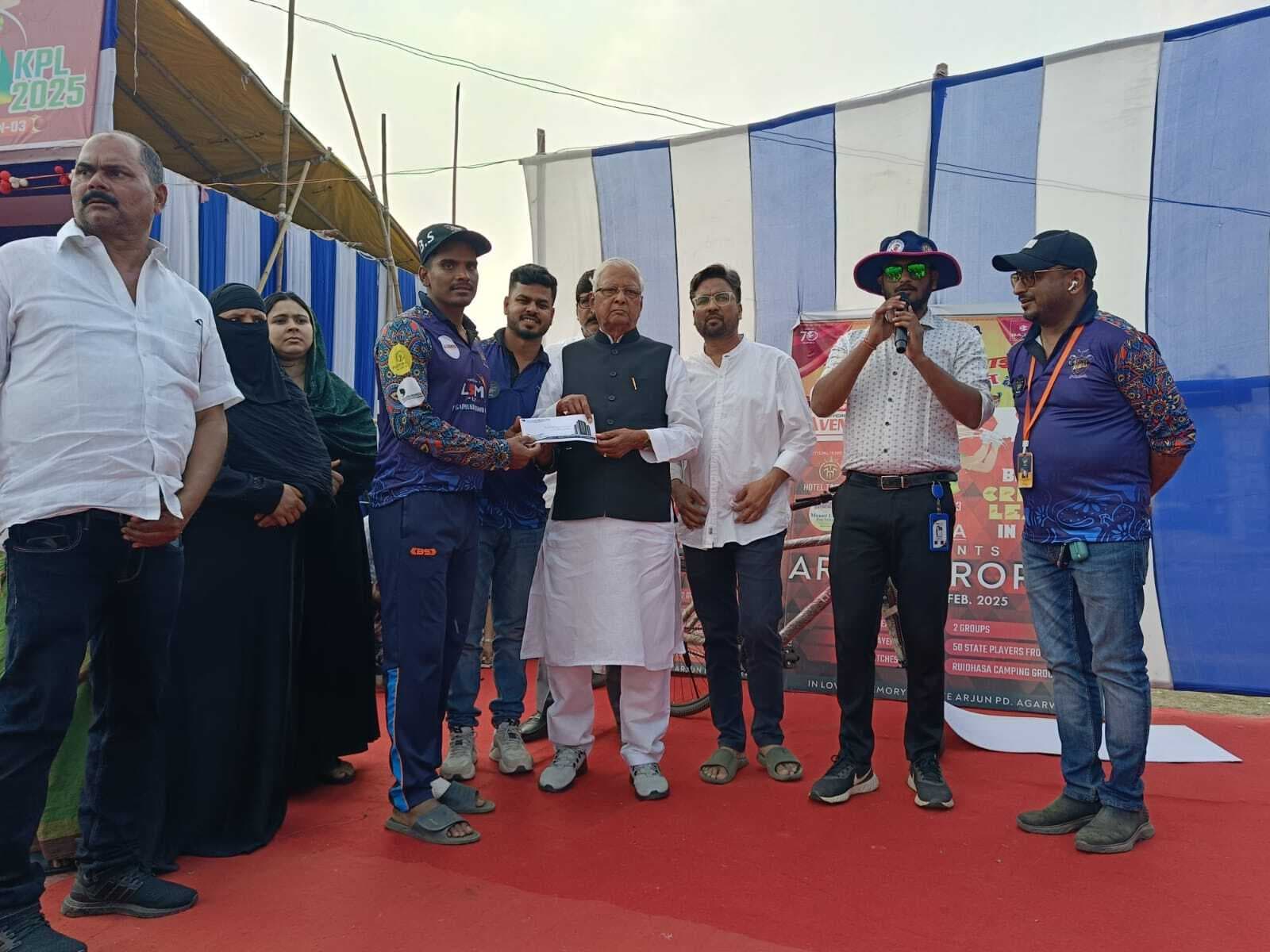 नाइट राइडर्स और वारियर्स ने जीता मैच