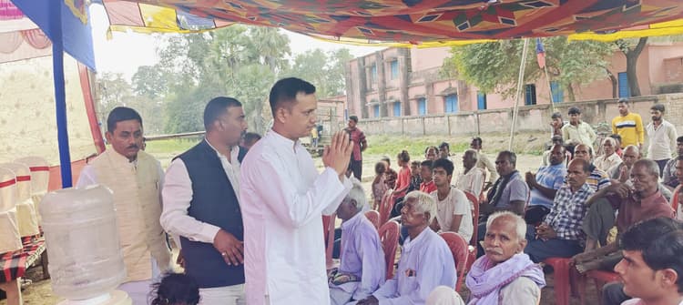 राजद के युवा चौपाल में कार्यकर्ताओं ने लिया भाग