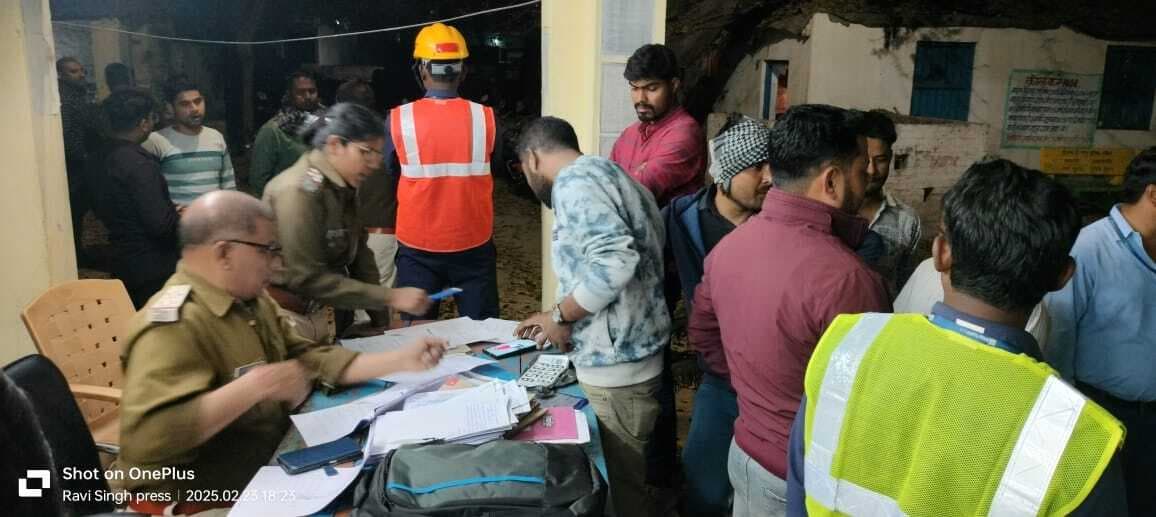 कंटेनर ने बाइक को मारी टक्कर, दो की मौत