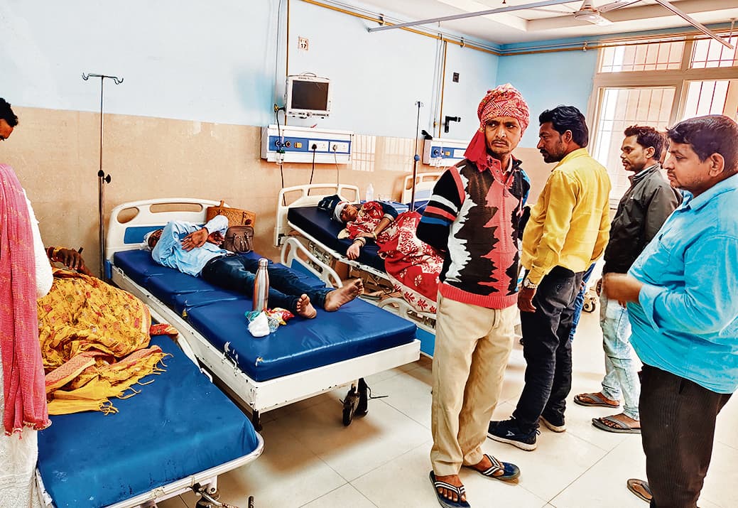 महाकुंभ से लौट रही कार अज्ञात वाहन से टकरायी, एक की मौत