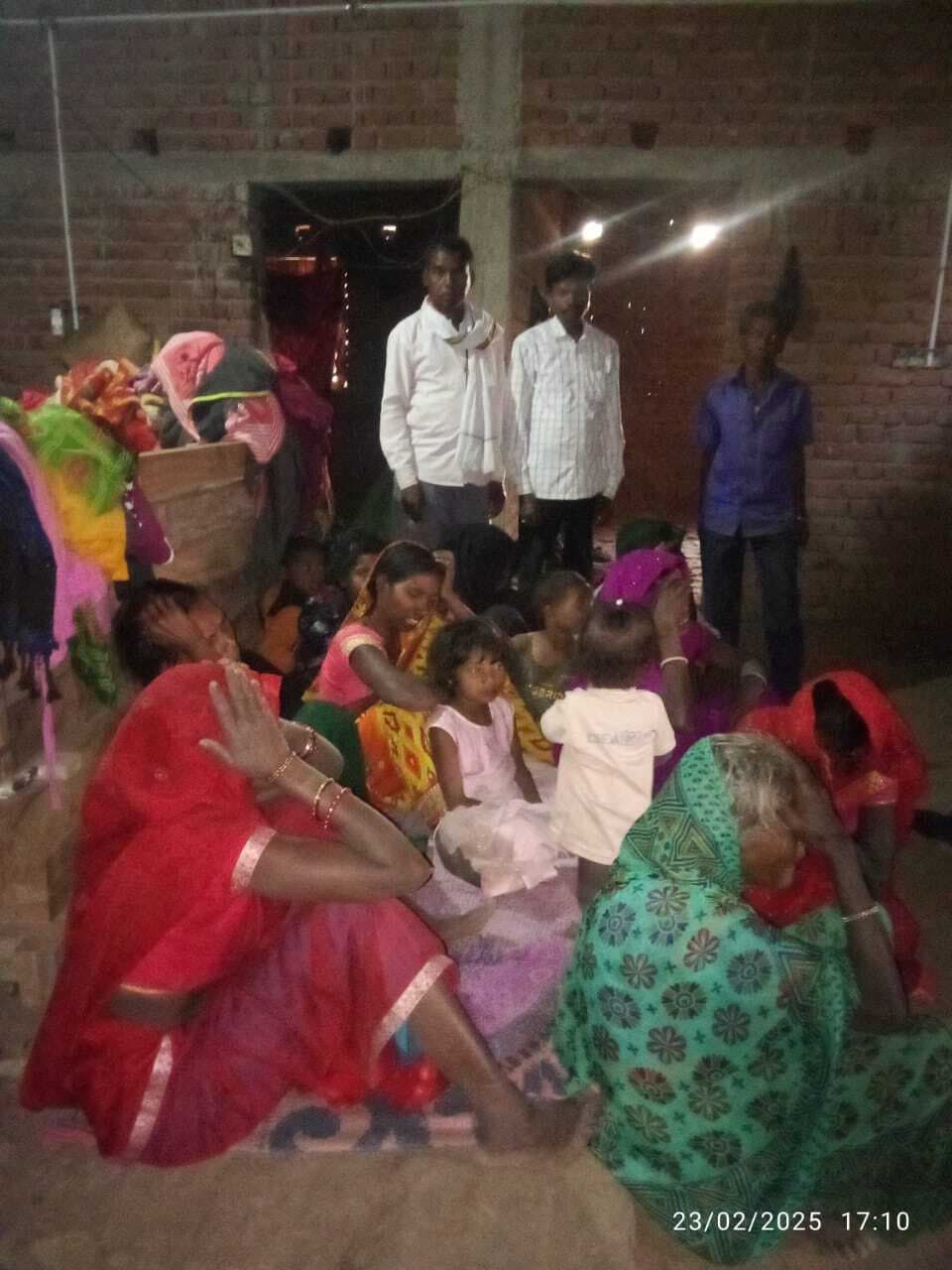 Bokaro News : बेटों के हाथ से अंतिम संस्कार की आस में 70 घंटे पड़ा रहा शव