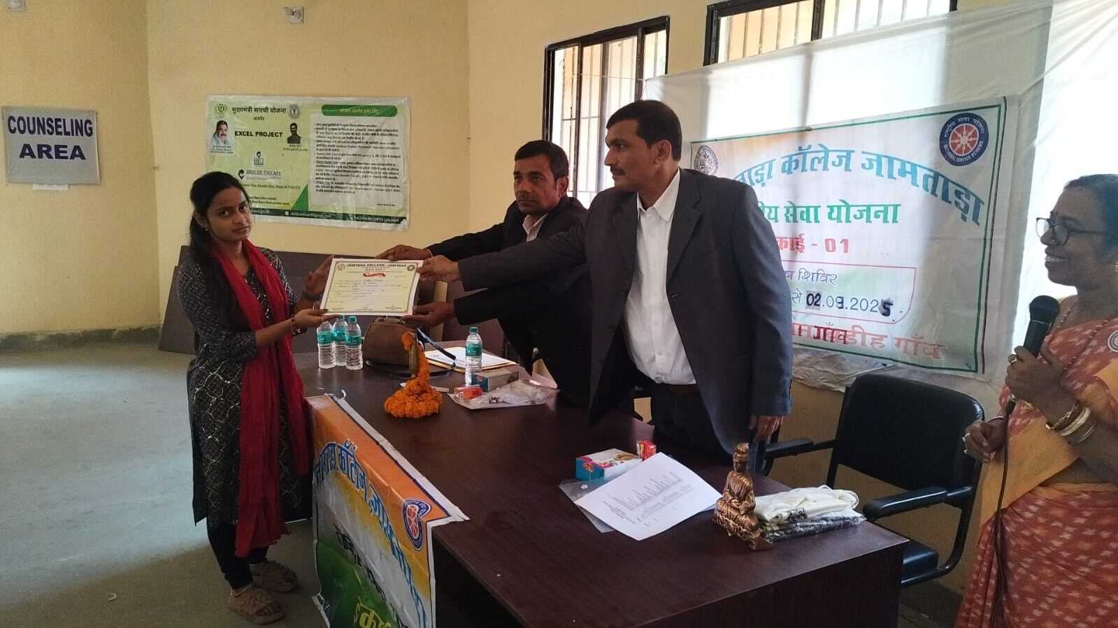 एनएसएस हमारे सर्वांगीण विकास के लिए अच्छा माध्यम : डॉ धनंजय