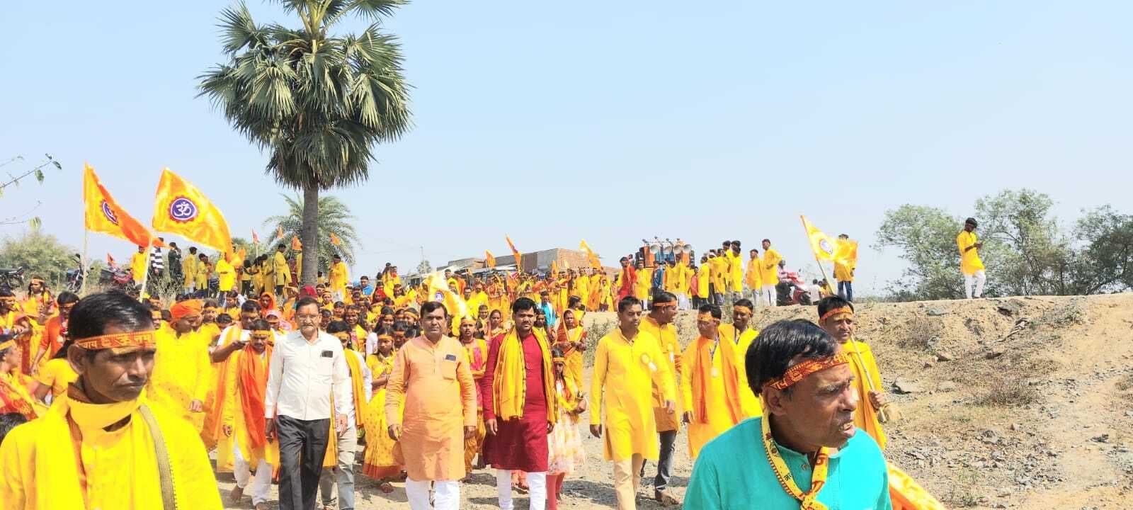 भलसुंदा गांव में निकाली गया भव्य कलश यात्रा