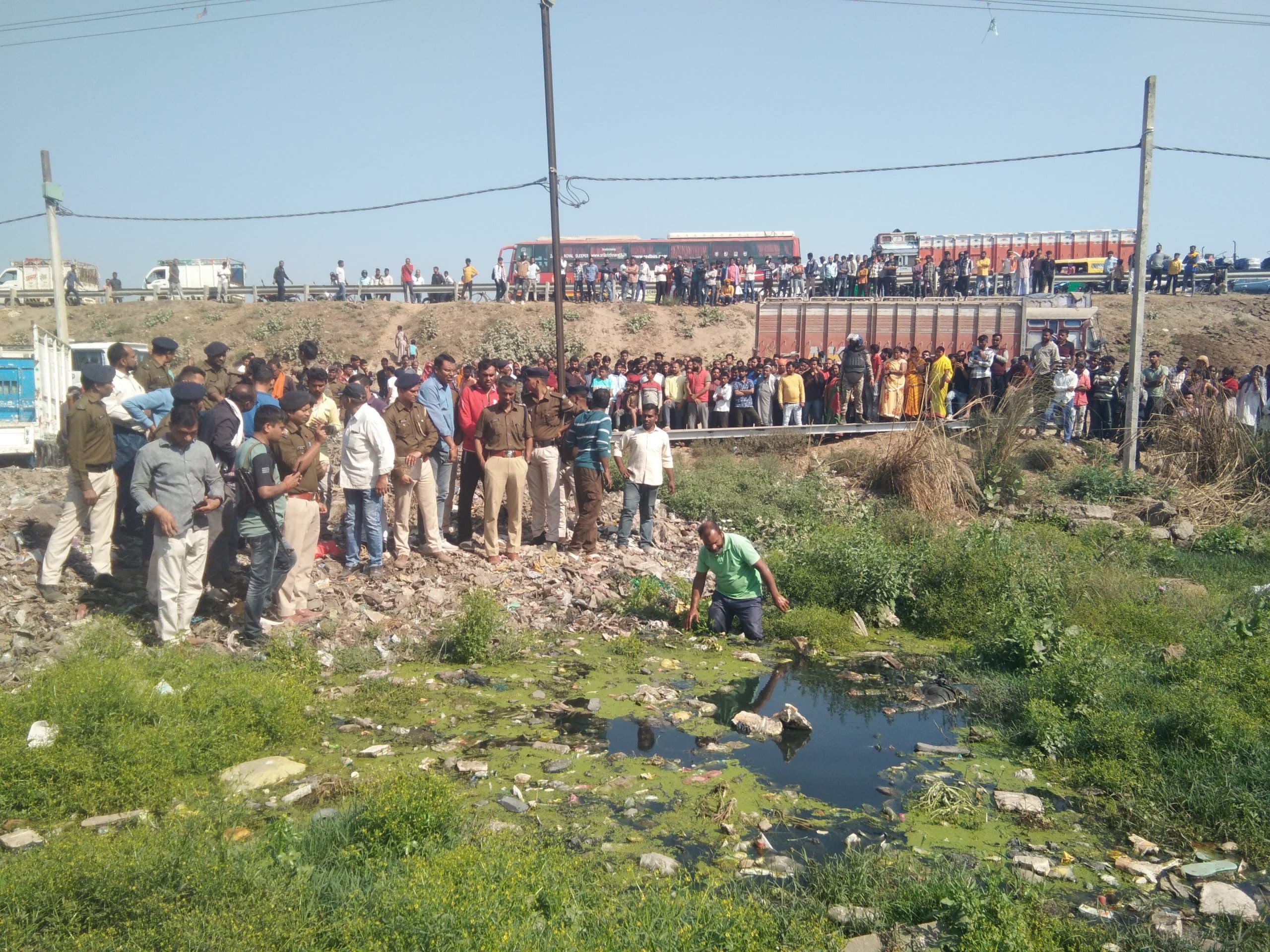 डेहरी में लापता छह साल की बच्ची का 55 दिनों के बाद घर के पास गड्ढे से मिला शव