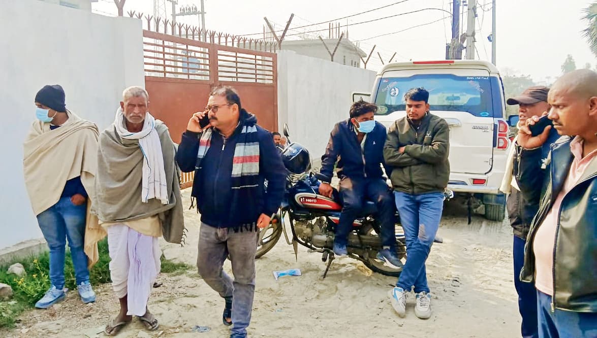 Gopalganj News  : सीवान के लापता युवक का शव फंदे से लटका मिला, बहन की शादी के अगले दिन हुआ था गायब