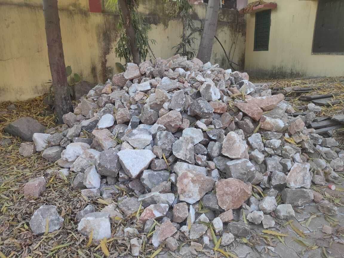 Bokaro News : तीन ट्रैक्टर अवैध सफेद पत्थर जब्त