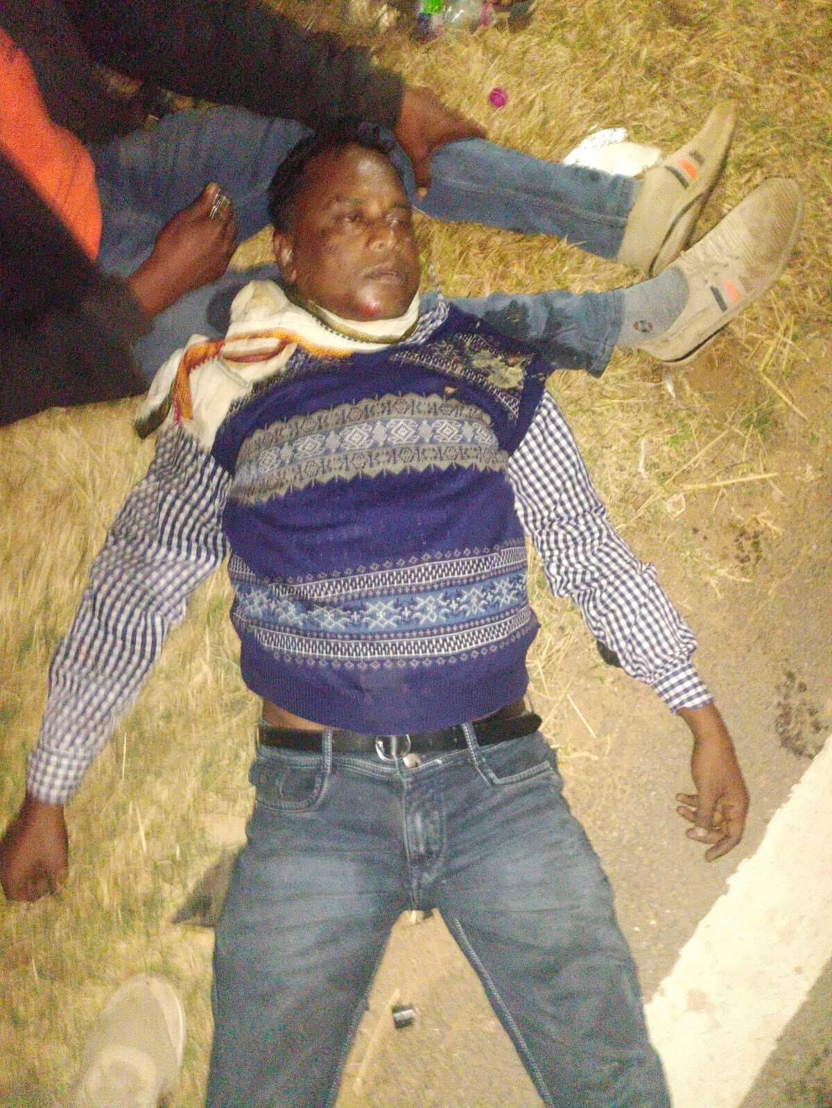 West Singbhum News : दो बाइकों में आमने-सामने भिड़ंत, युवक की मौत, तीन घायल