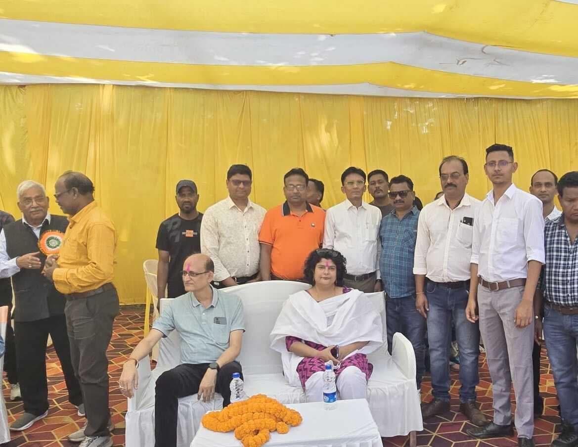 Chaibasa News : मजदूरों की समस्याओं व सेल के विकास पर हुई चर्चा