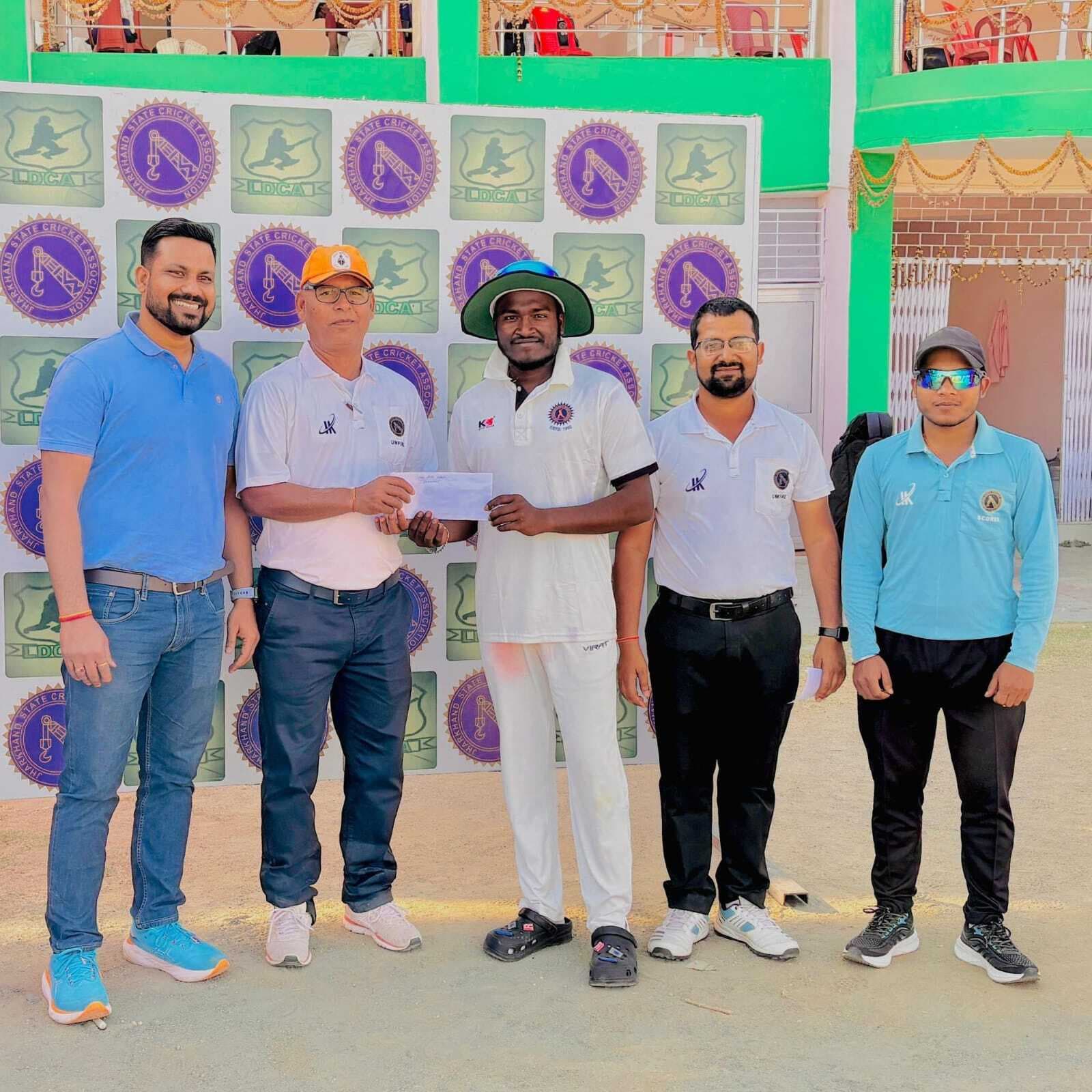 Chaibasa News : पश्चिमी सिंहभूम ने सिमडेगा को 6 रन से हराया