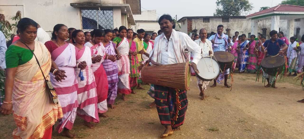 East Singhbhum News : जाहेरगाढ़ बचेगा, तो आदिवासी बचेंगे