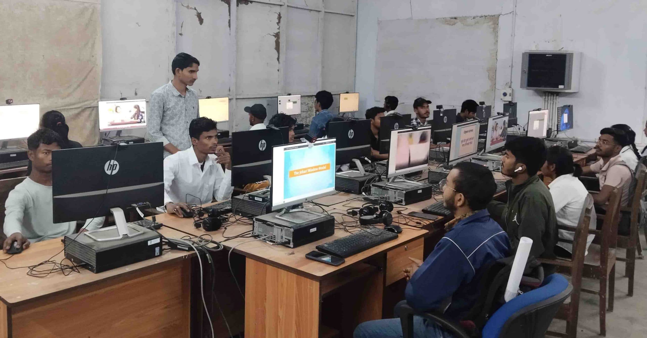 राजकीय पॉलिटेक्निक पूर्णिया में कुशल युवा प्रोग्राम में नामांकन जारी