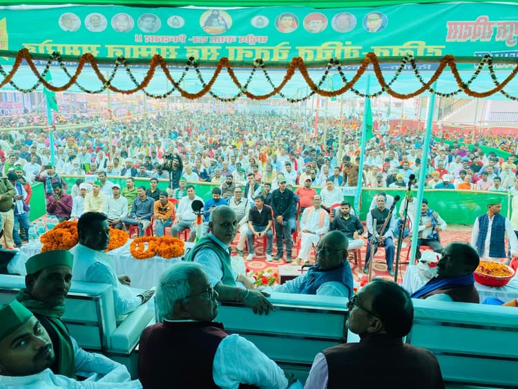 बिहार के विकास के लिए प्रतिबद्ध हैं लालू व तेजस्वी: मंगनीलाल