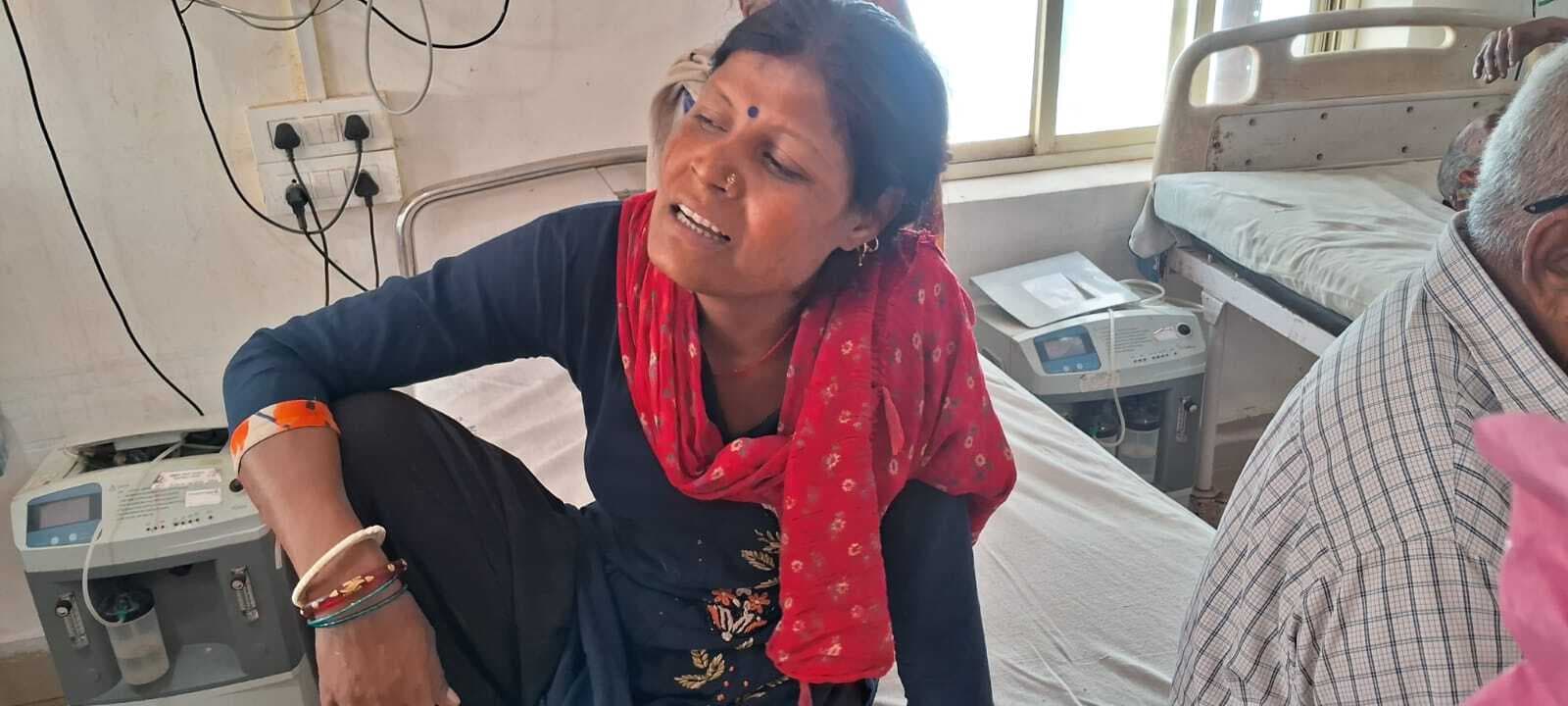 पड़ोसी ने महिला को पीटकर किया घायल