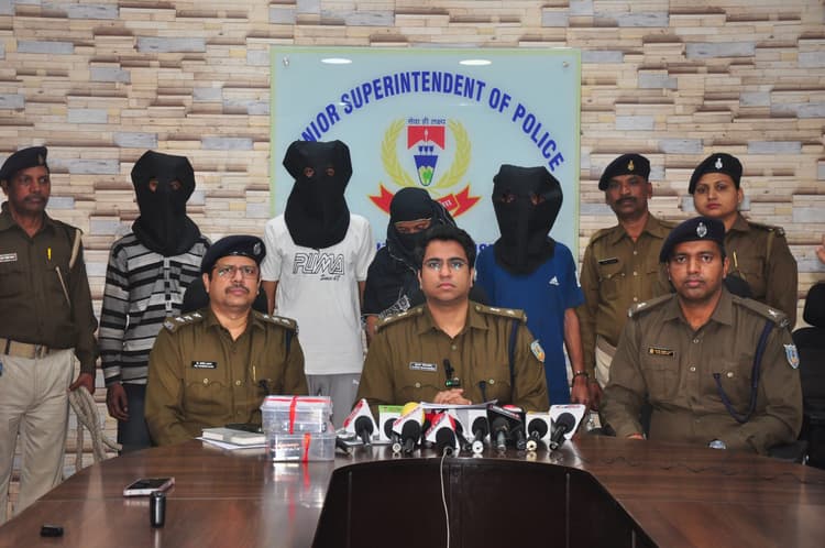 Jamshedpur News : रोहित की हत्या करने आया था भाकुड़, फायरिंग में इरशाद को लगी थी गोली, ऐसे हुआ खुलासा